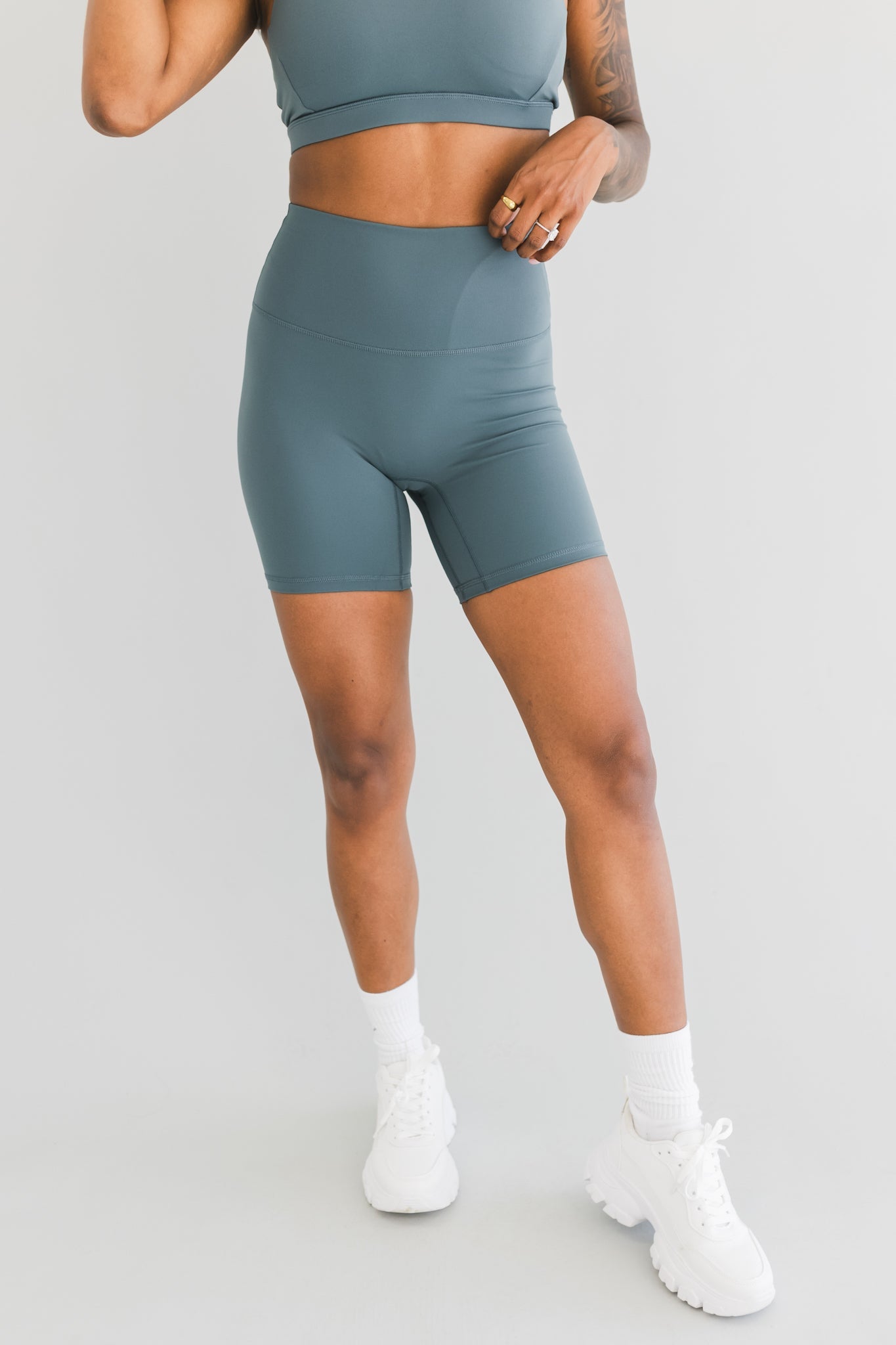 Barely There Shorts 2.0 (6")