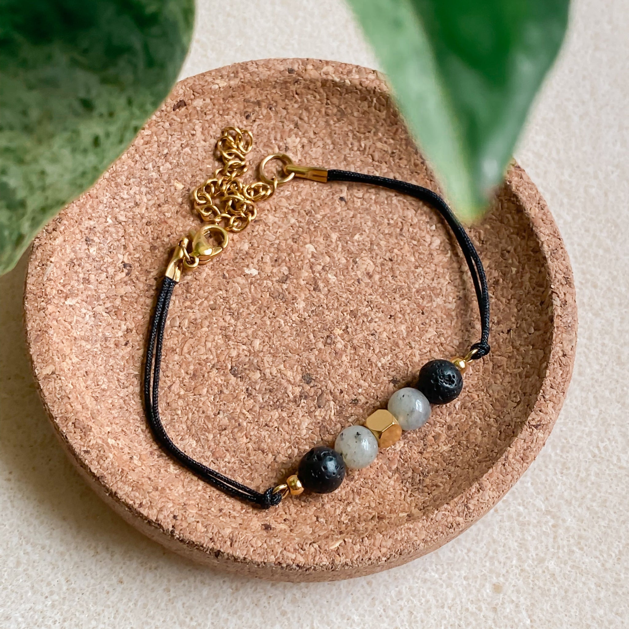 Bracelet cordon diffuseur d’huiles essentielles | NOCTIS